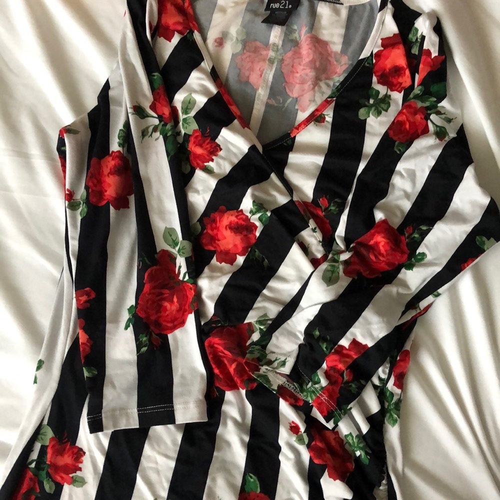 Rose black and white dress